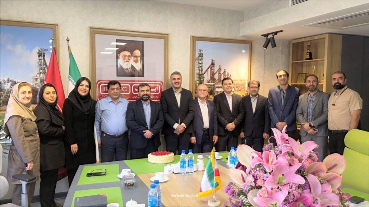 گرامیداشت روز روابط عمومی در ایریتک؛ تأکید بر برند بوک و تقویت ارتباطات سازمانی