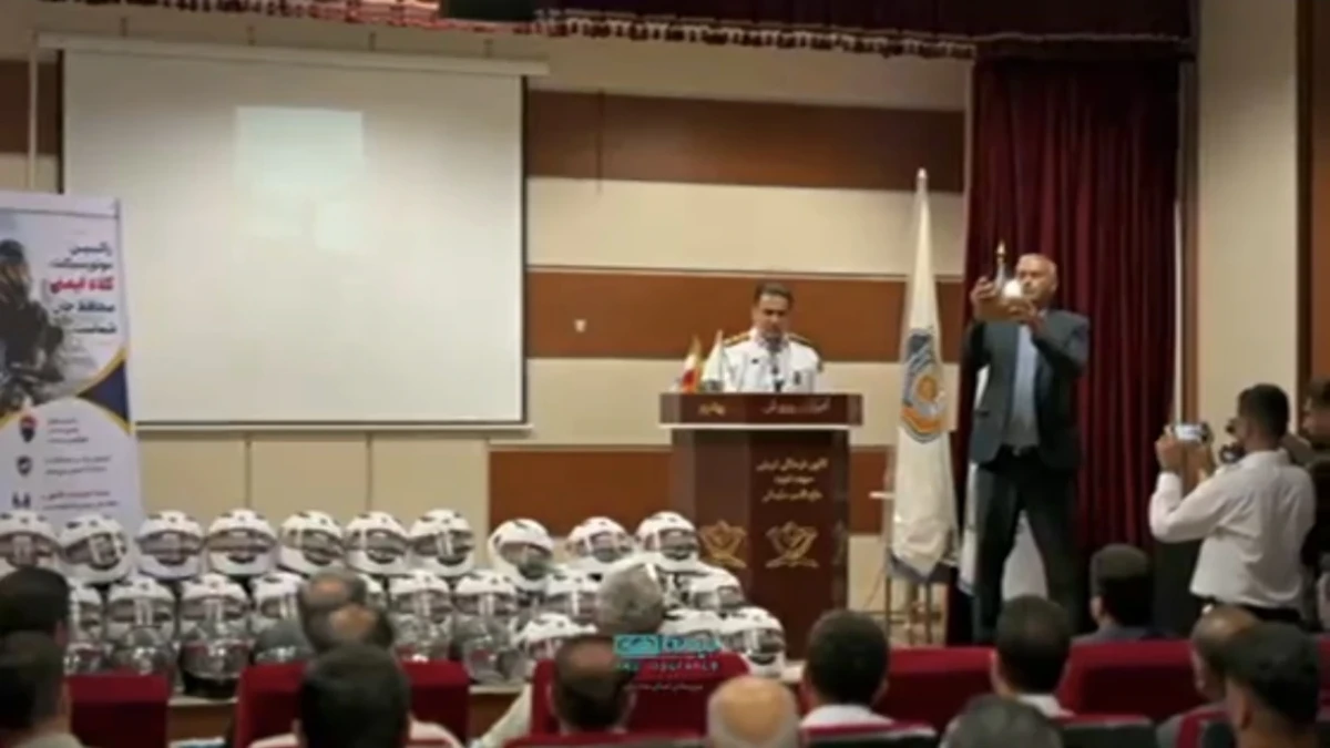 اهدای کلاه ایمنی رایگان «بیمه دی» به موتورسیکلت‌سواران قانونمند مازندران با هدف ارتقای فرهنگ ترافیکی