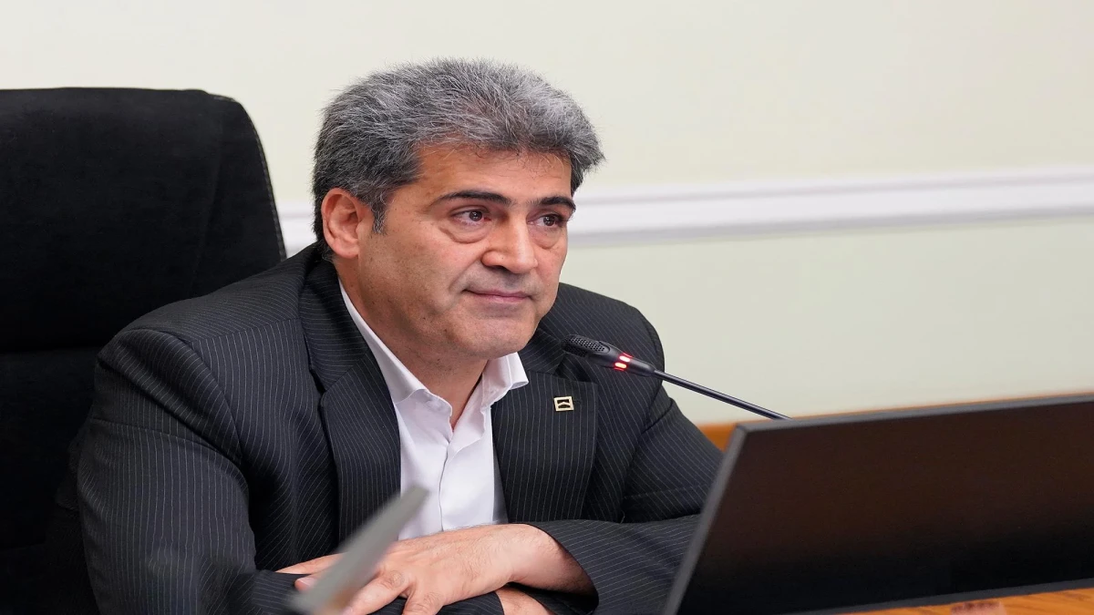 نسبت منابع و مصارف بانک متعادل شده است