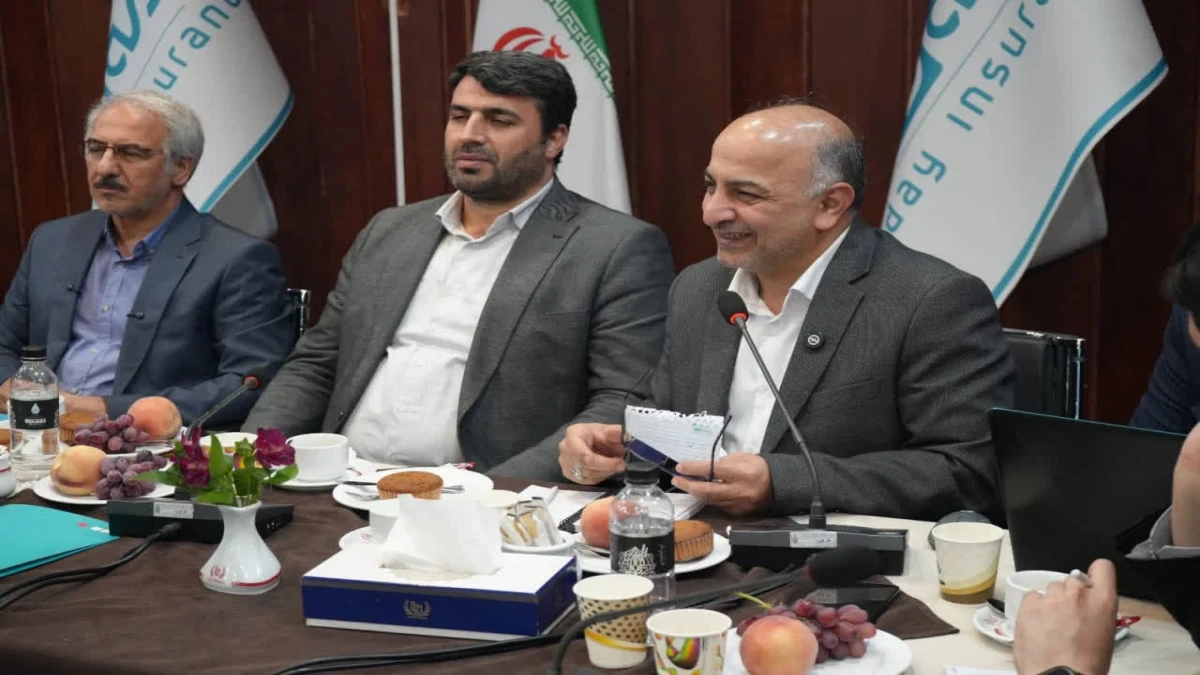 تأکید مدیرعامل بیمه دی بر خروجی‌محوری و توسعه زنجیره ارزش در جمع نخبگان ایثارگ